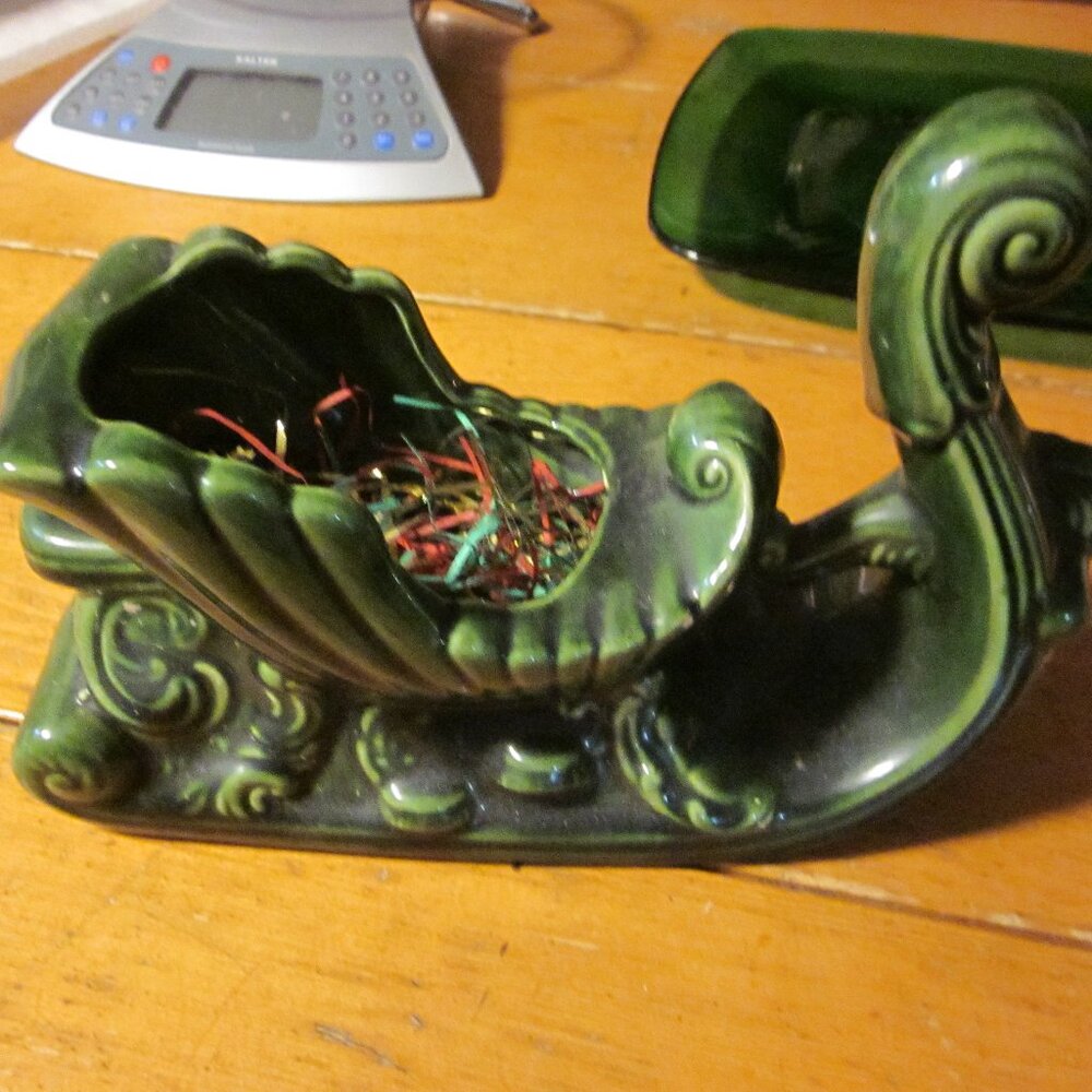 Vtg christmas ceramic sleigh 70s by Treasure Craft